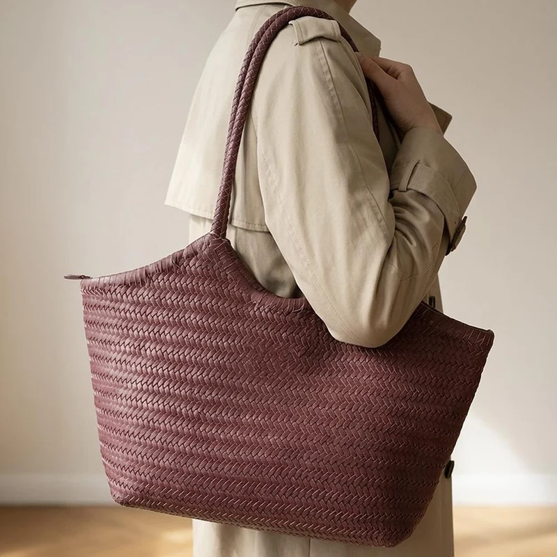 Wildrosa Leather Shoulder Bag - WILDROSA / 329 241 - Burgundy