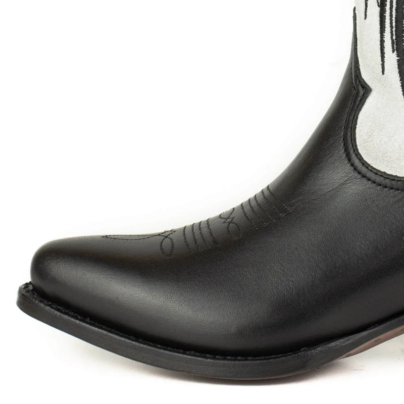 Damen-Cowboystiefel aus schwarzem Leder und weißem Wildleder-Obermaterial und schwarzen Flügeln 2666