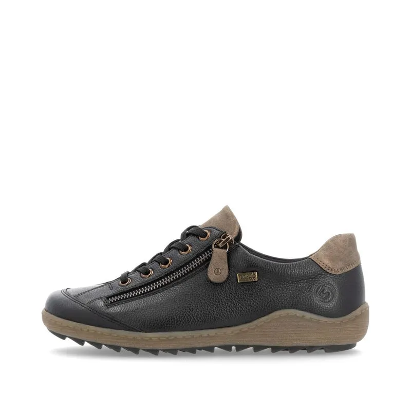 R1402 Liv