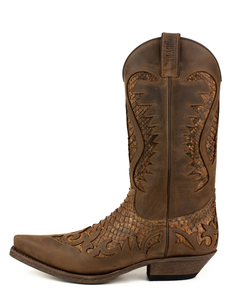 Handgefertigte Westernstiefel CowboyStiefel für Herren aus geöltem Terrabraun-Leder 2567