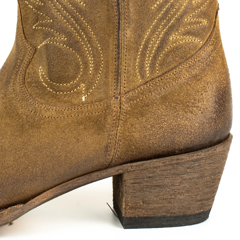 Damen-Cowboystiefel 2526 aus braunem Leder