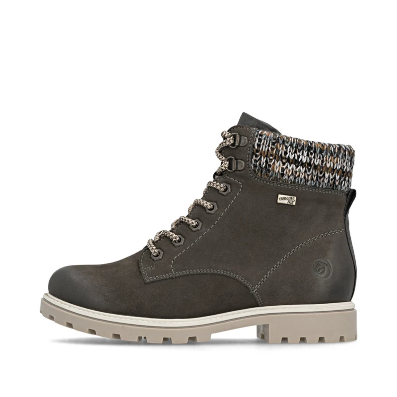 D8487 Samira