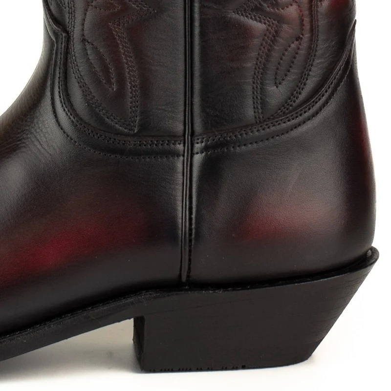 Cowboy-, Country- und Westernstiefel der 1920er Jahre für Damen und Herren, Schwarz und Rot, Premium