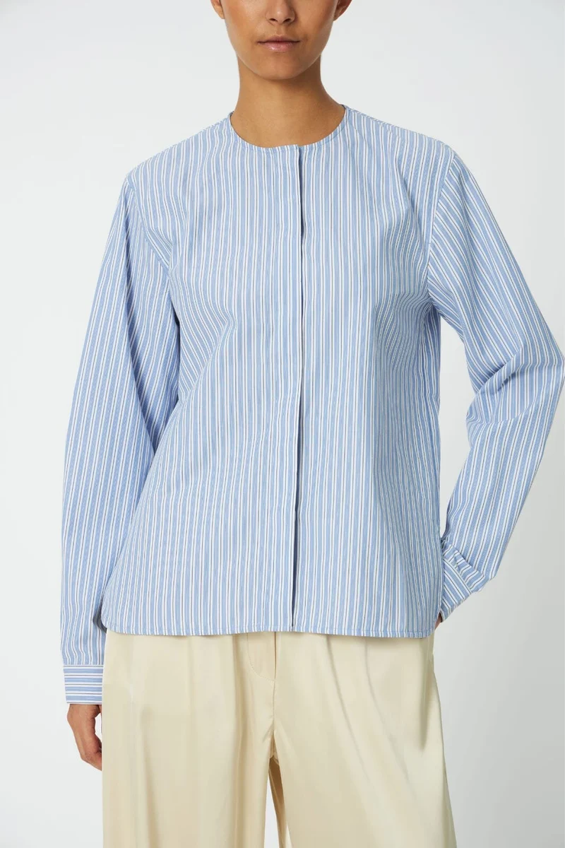 Stella Nova - Striped Scallop Bow Shirt Pc63-2579 - 023 White With Blue Stripes