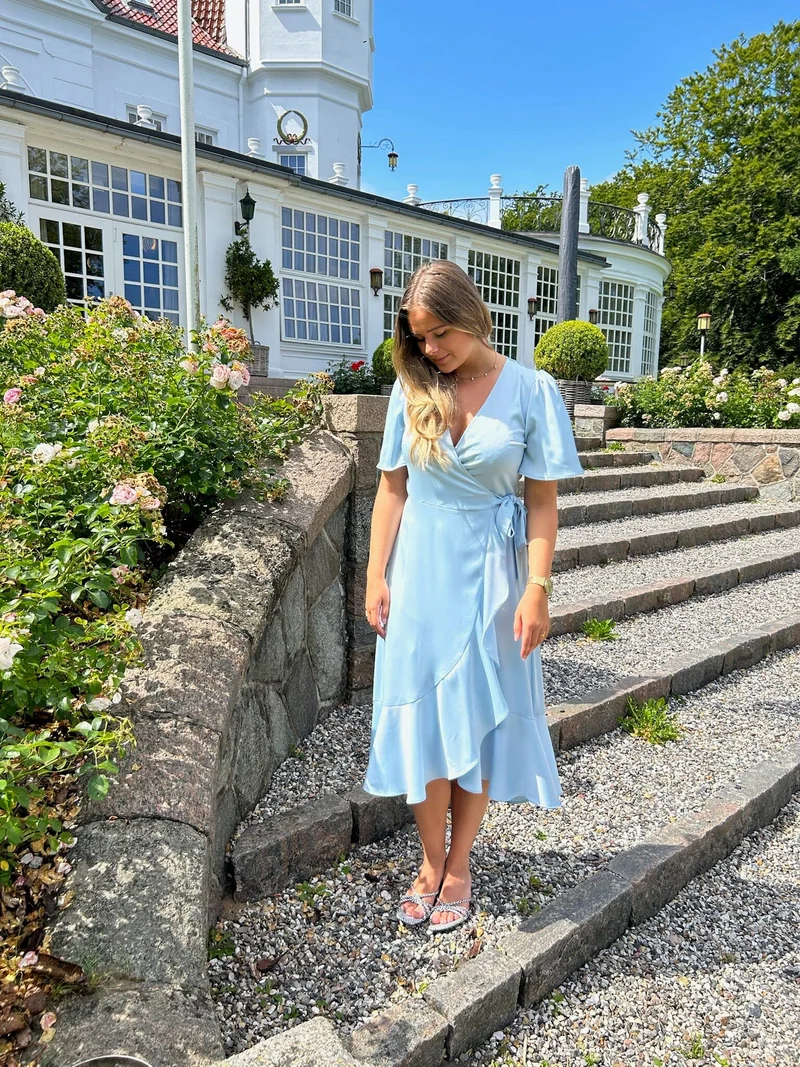 YAS - Yasthea 2/4 Midi Wrap Dress - 4971092 Skyway
