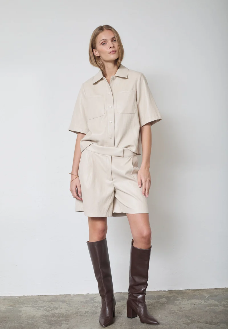 Co´Couture - Gittcc Pleat Shorts 41070 - 199 - Bone