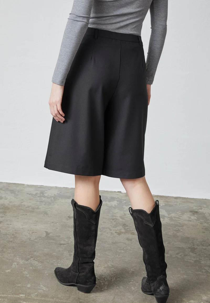Love & Divine - Love1297 18519 - 000 - Black