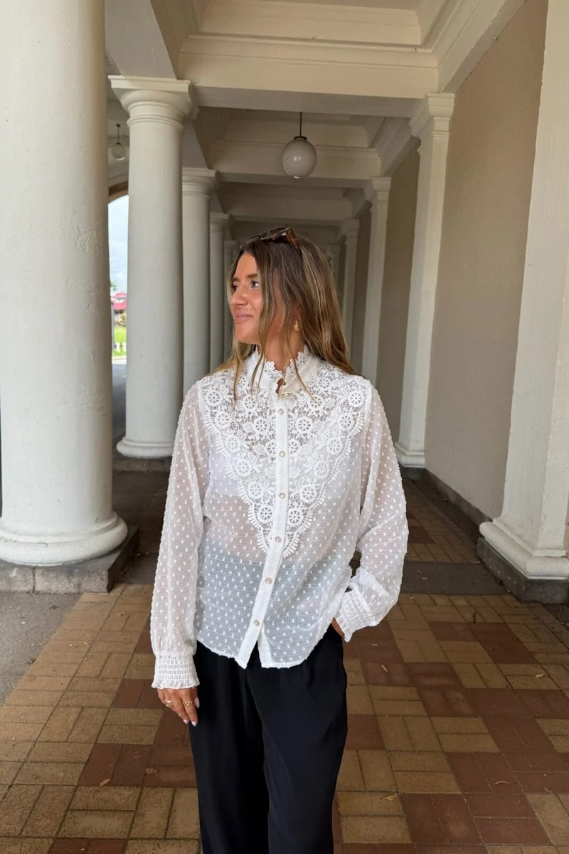 Dear Molly - Leah Lace Shirt 137099B - White