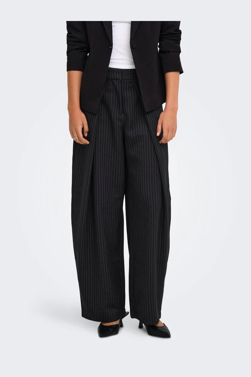 Only - Onlpinya Pleat Barrel Pant Tlr - 5205663 Black Cloud Dancer Pinstripes