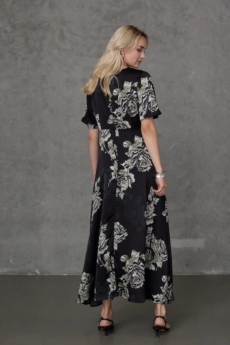 Love & Divine - Love1561-1 20351 - 810 - Black Flower