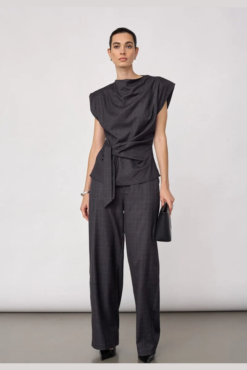 Co´Couture - Eloracc Check Pleat Top 500306 - 65002 - Dark Grey