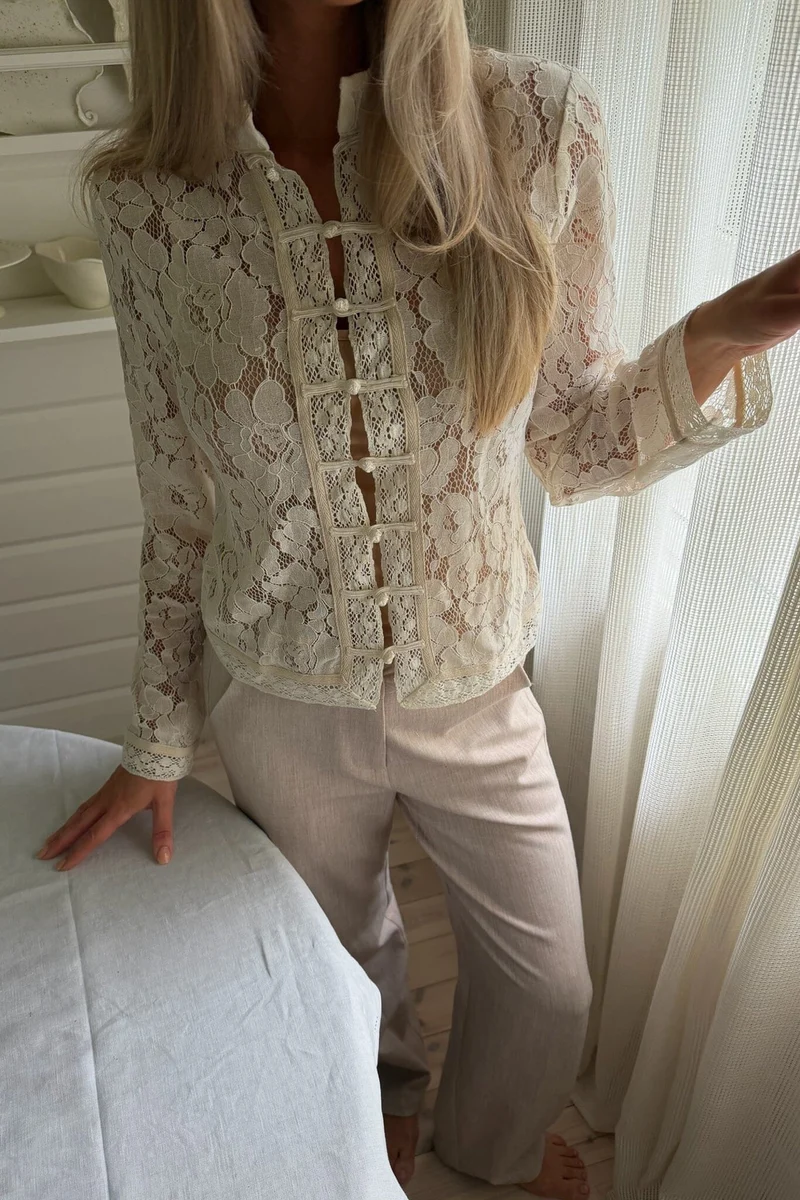 BYIC - Liljaic Shirt A25239 - Off White Lace