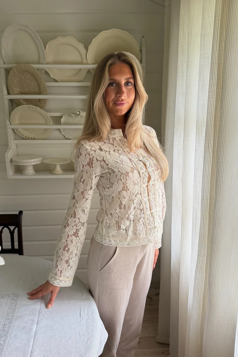 BYIC - Liljaic Shirt A25239 - Off White Lace