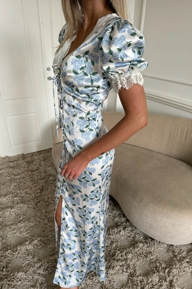 BYIC - Agneteic Long Dress A23810 - Blue Hydrangea Print