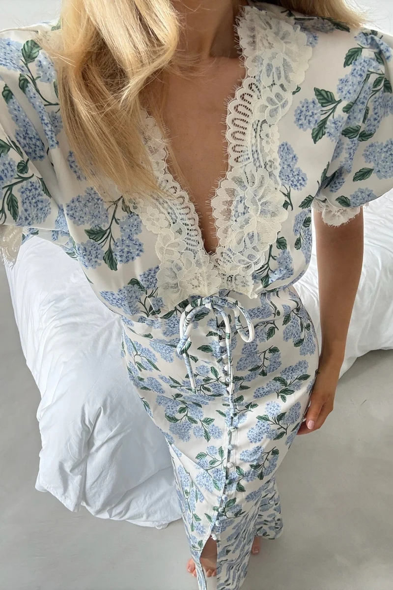 BYIC - Agneteic Long Dress A23810 - Blue Hydrangea Print