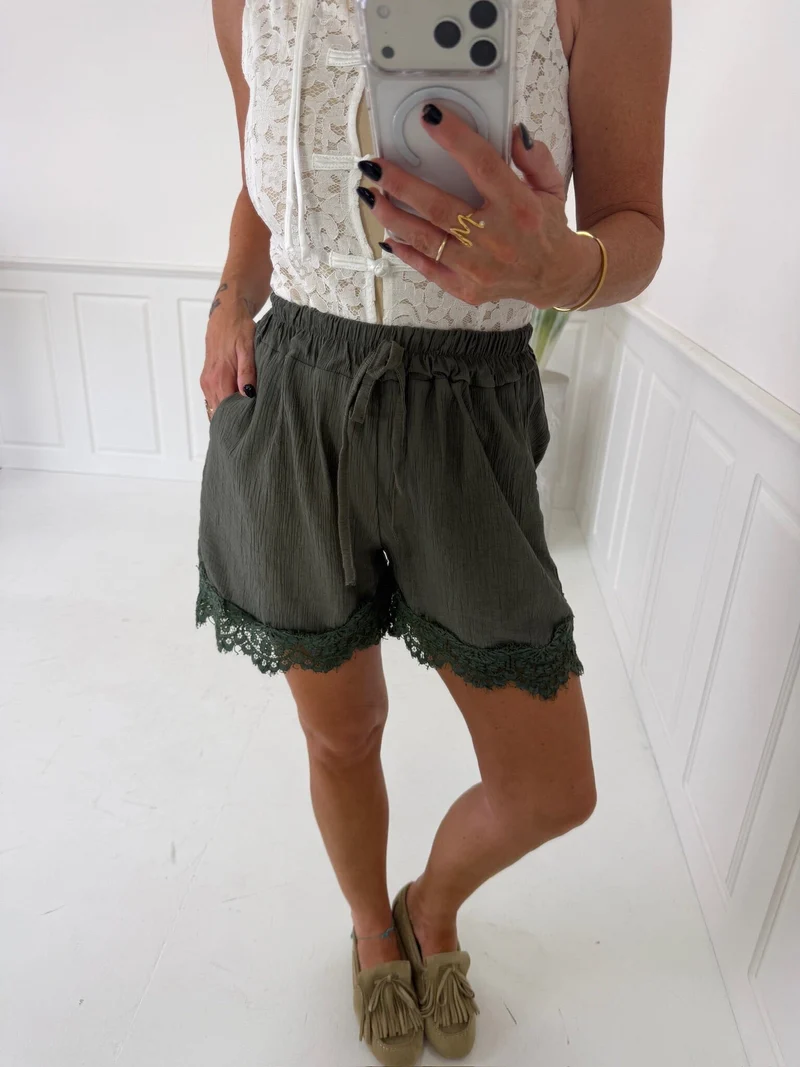 A-Bee - Vanya Shorts - Khaki