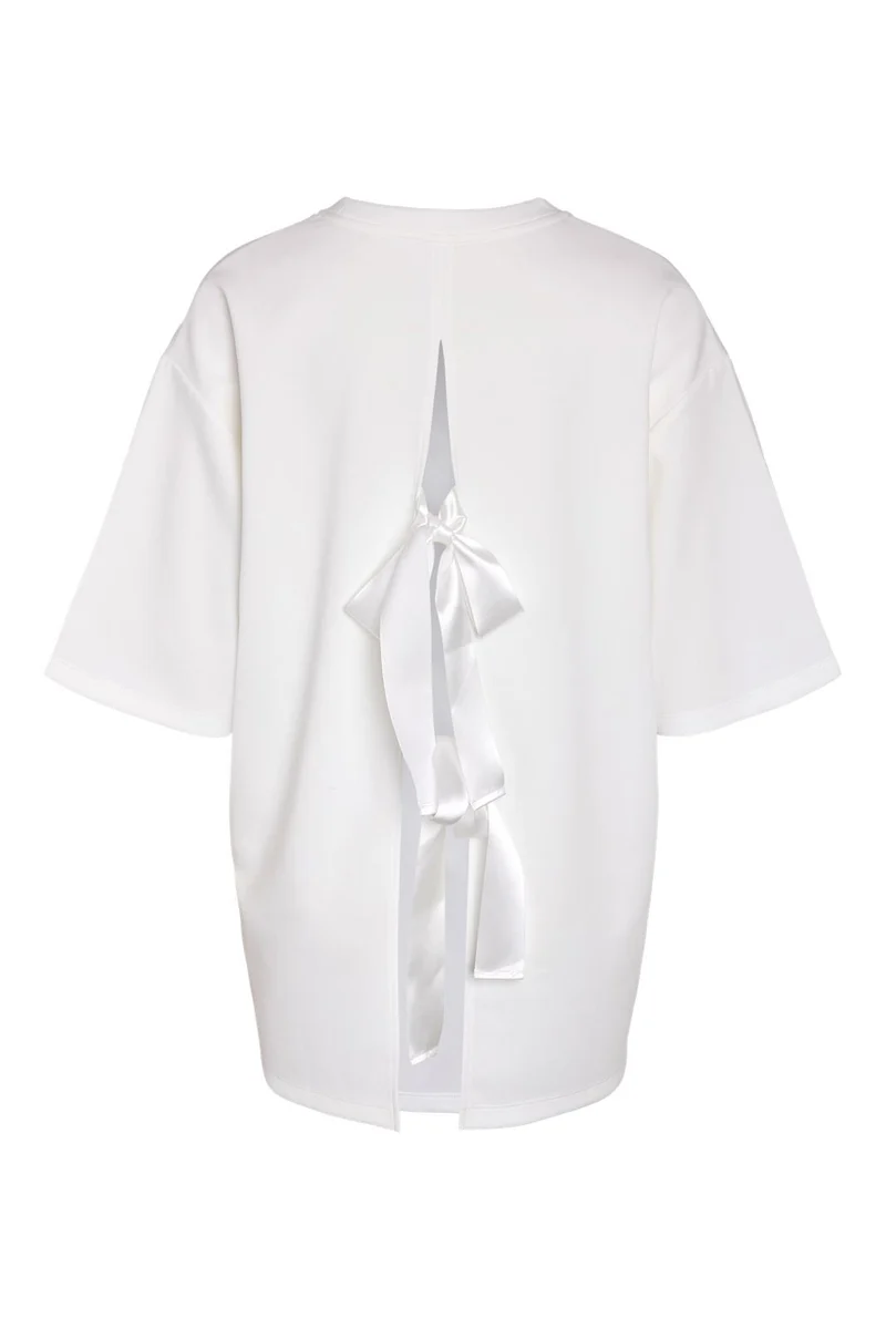 Noisy May - Nmtara S/S Oversize Bow T-Shirt - 5165147 Cloud Dancer White Satin Bow