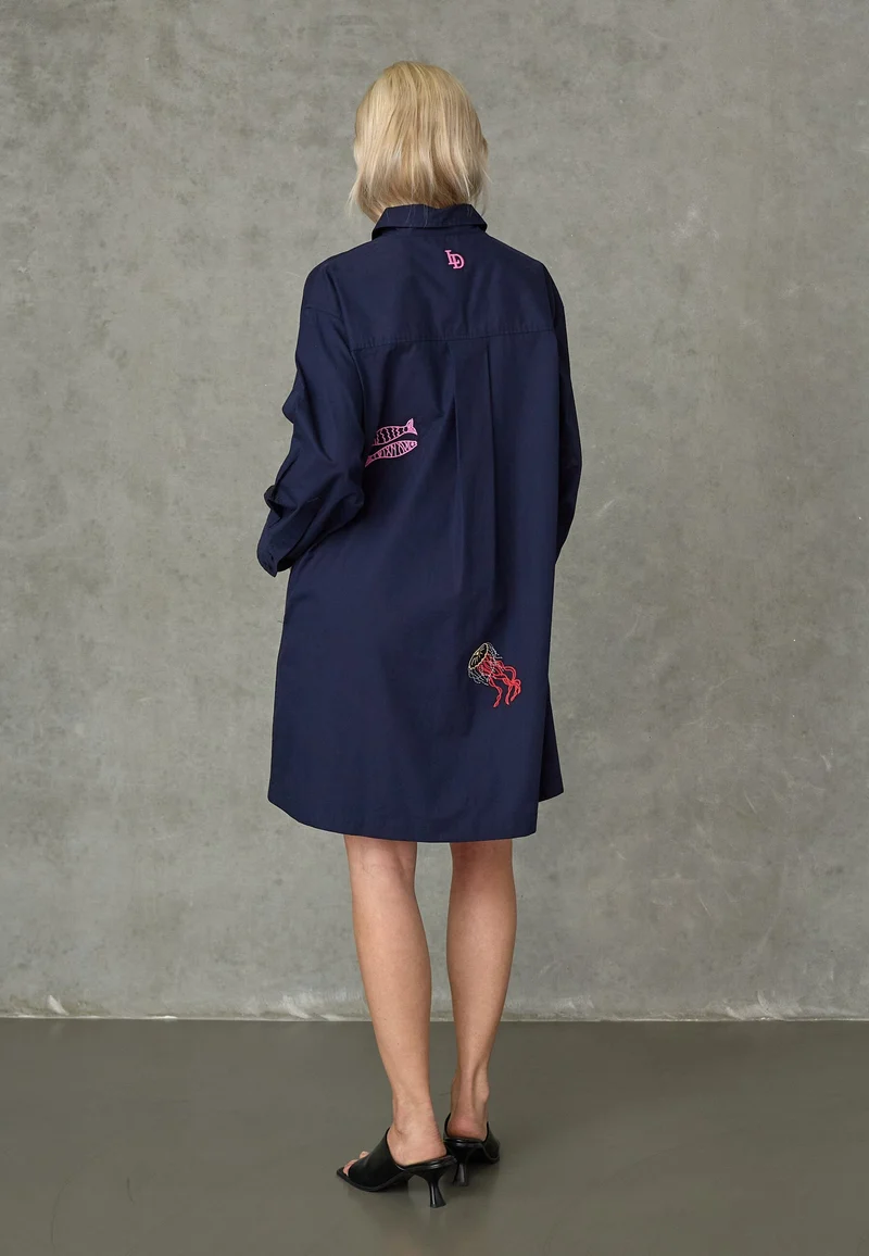 Love & Divine - Love1589 20020 - 441 - Navy Emb.