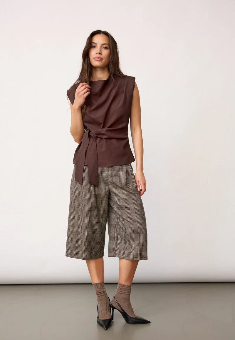 Co´Couture - Lunacc Pleat Top 500314 - 20003 - Dark Brown