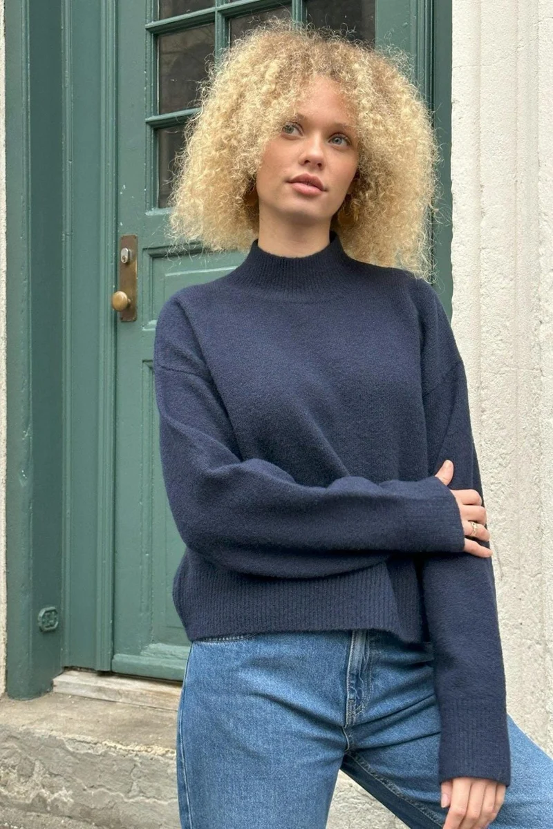 Neo Noir - Paulina Knit Blouse - Navy
