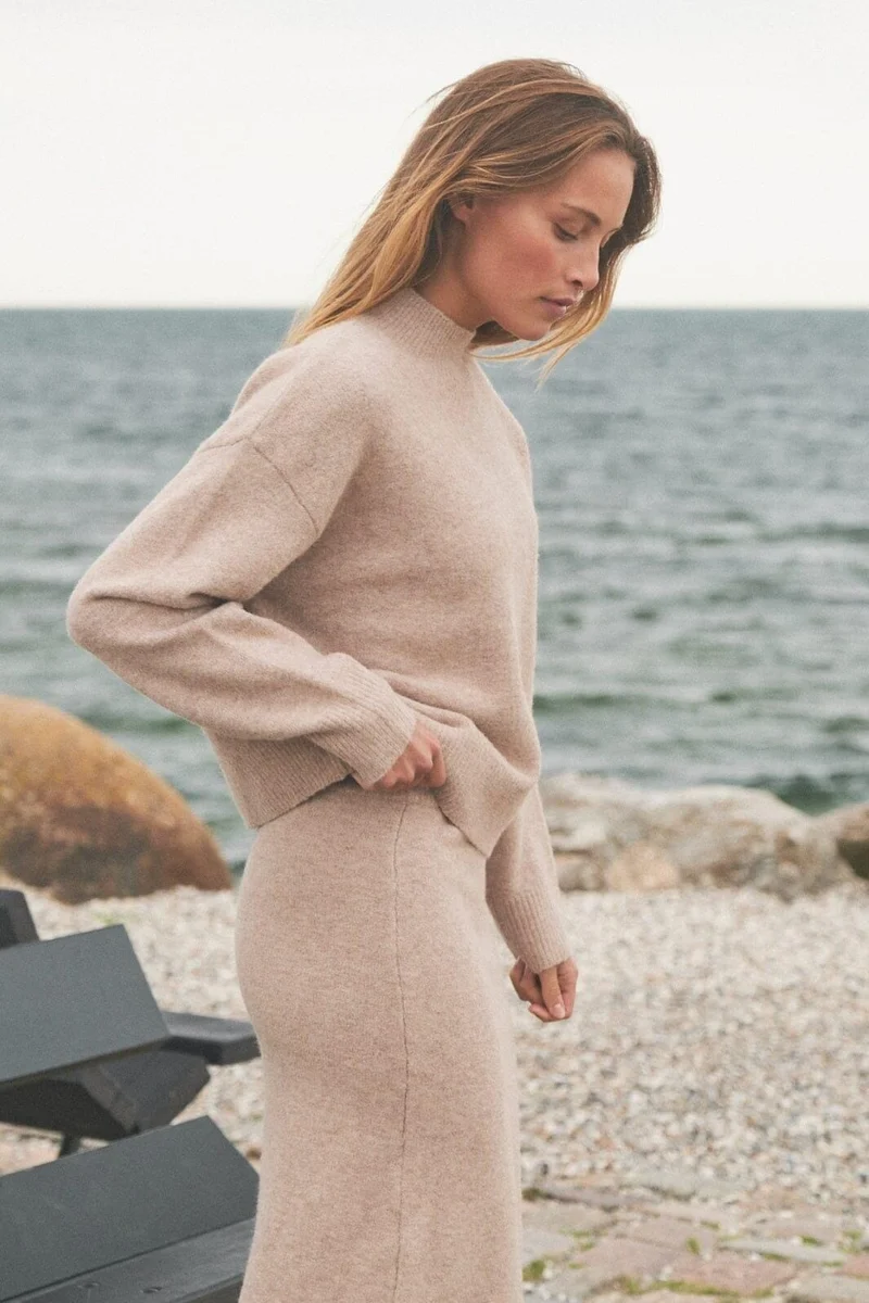 Neo Noir - Paulina Knit Blouse - Sand Melange