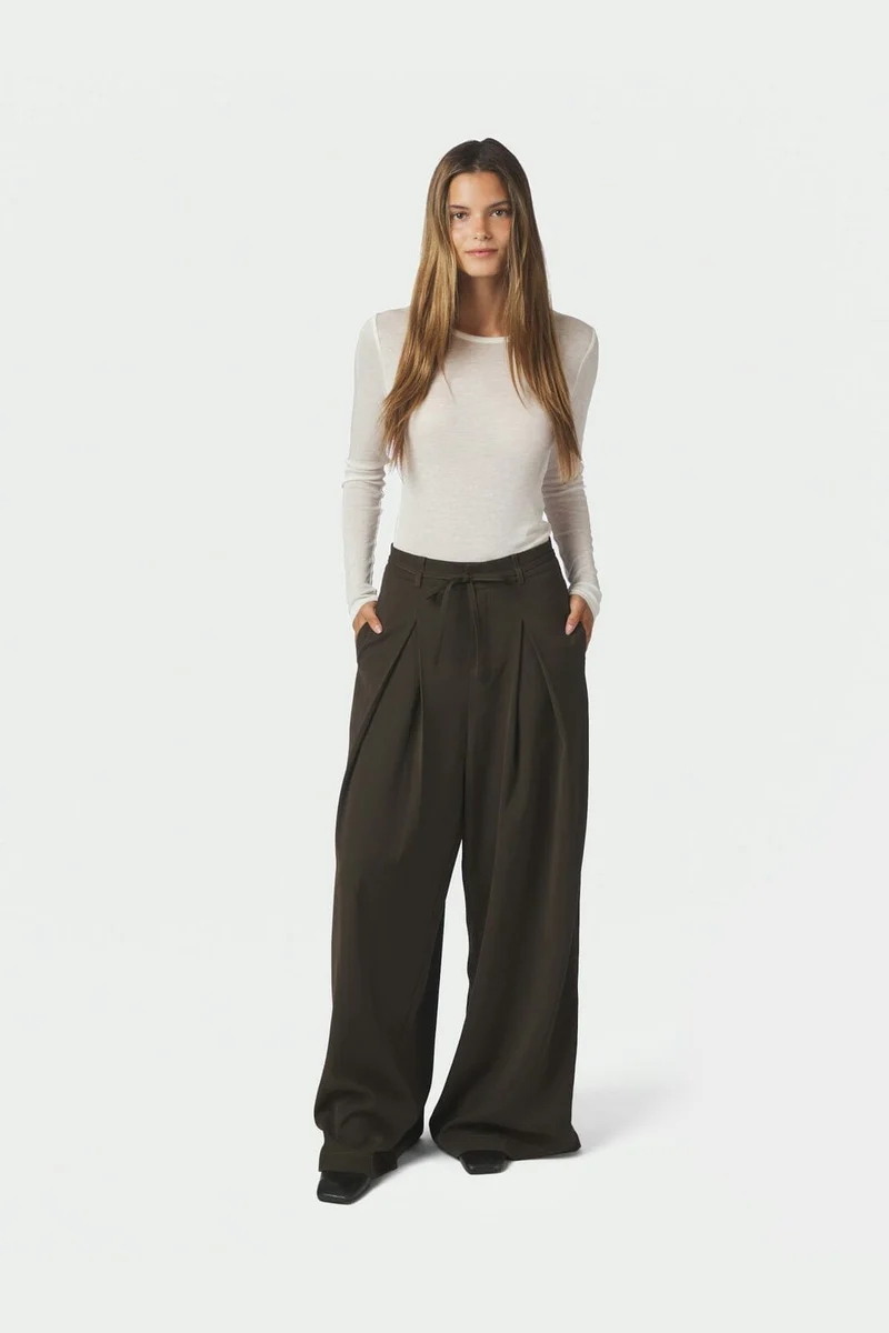 Neo Noir - Eddina Woven Pants 170464 - 676 - Dark Brown