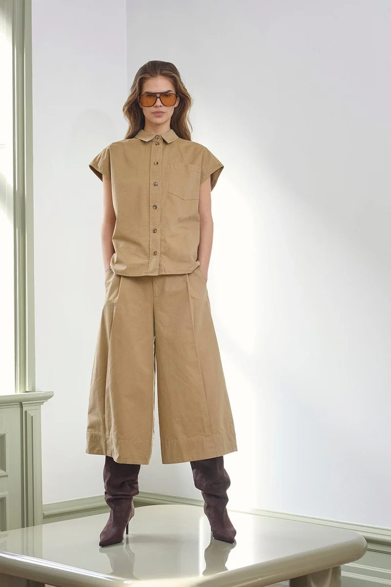 Co´Couture - Evelyncc Slit Back Ss Shirt 500420 - 20012 - Sand