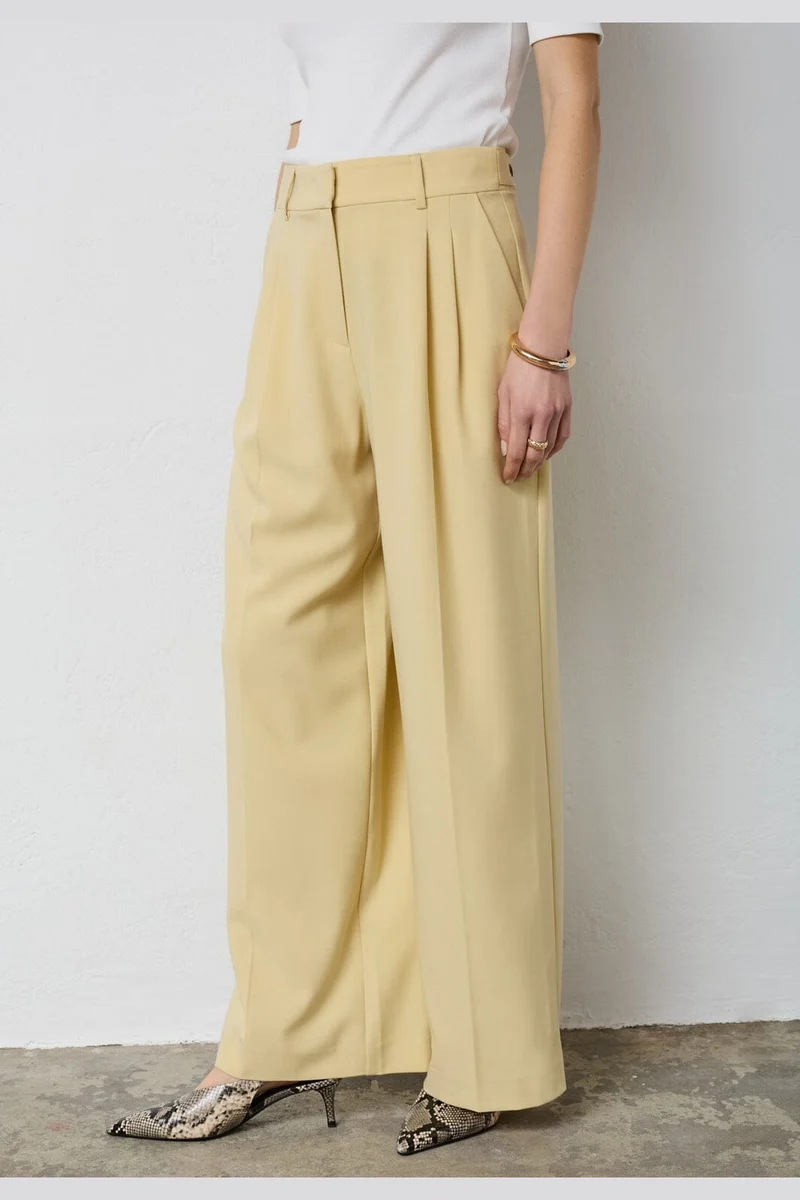 Co´Couture - Nilancc Pleat Pant 41060 - 171 - Paleyellow