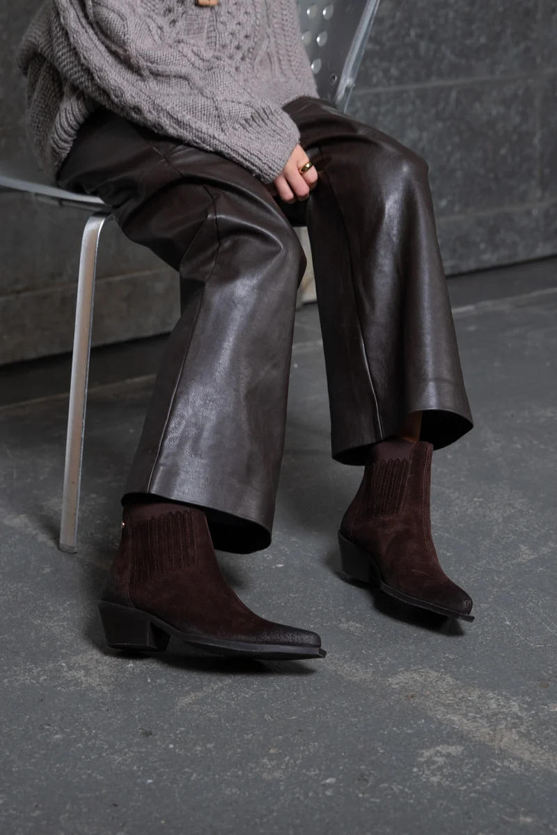Copenhagen Shoes - The Walking Boot S Cs9050 - 0018 - Dk Brown