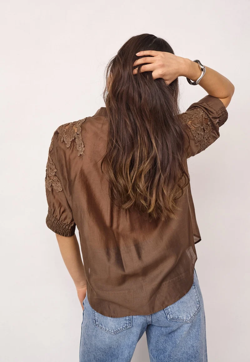 Co´Couture - Kawacc Emb. Ss V-Shirt 500223 - 20003 - Dark Brown