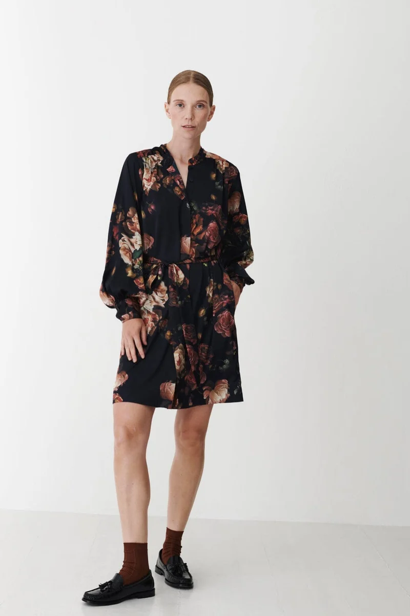 Karmamia - Agnes Dress 2226 - Scarlett Flower