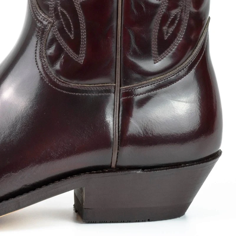 Handgefertigte Cowboystiefel für Damen und Herren aus leuchtend dunkelrotem Leder 1920 Texas