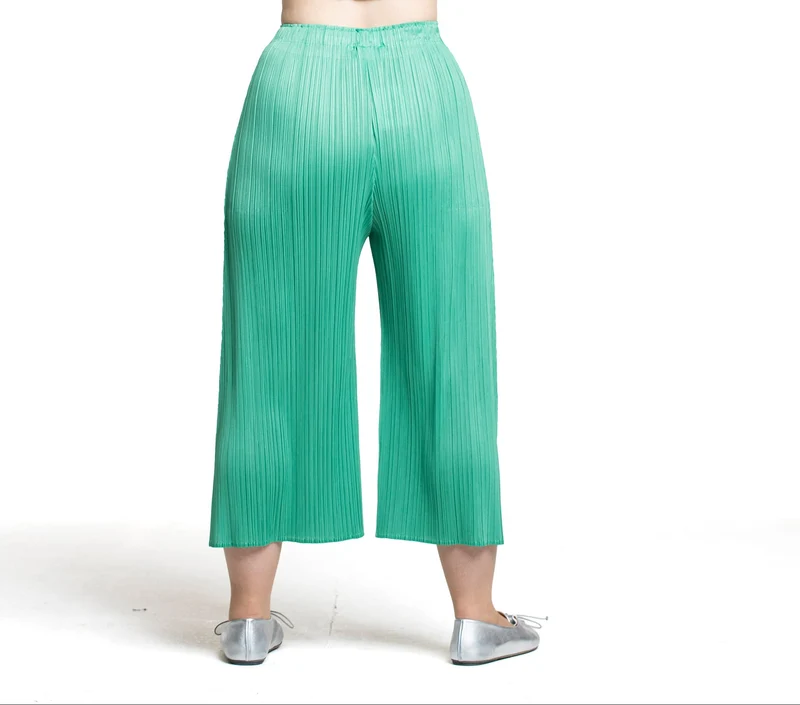 Pleats Please Issey Miyake Damen Plissee Hose weit grün