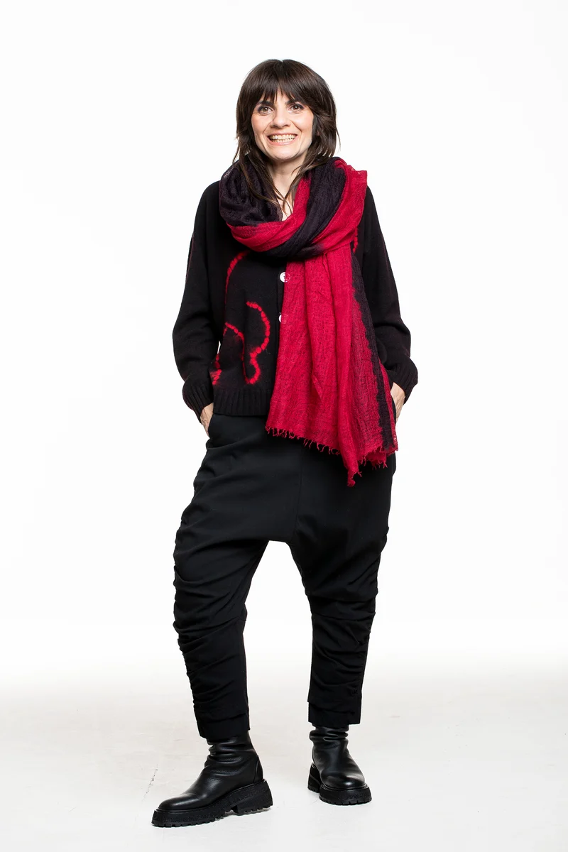 Suzusan Feather Weight Kaschmir Schal schwarz‑rot