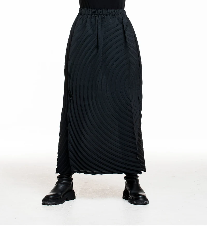 Issey Miyake Damen Plisse Rock PAPER BAG PLEATS schwarz