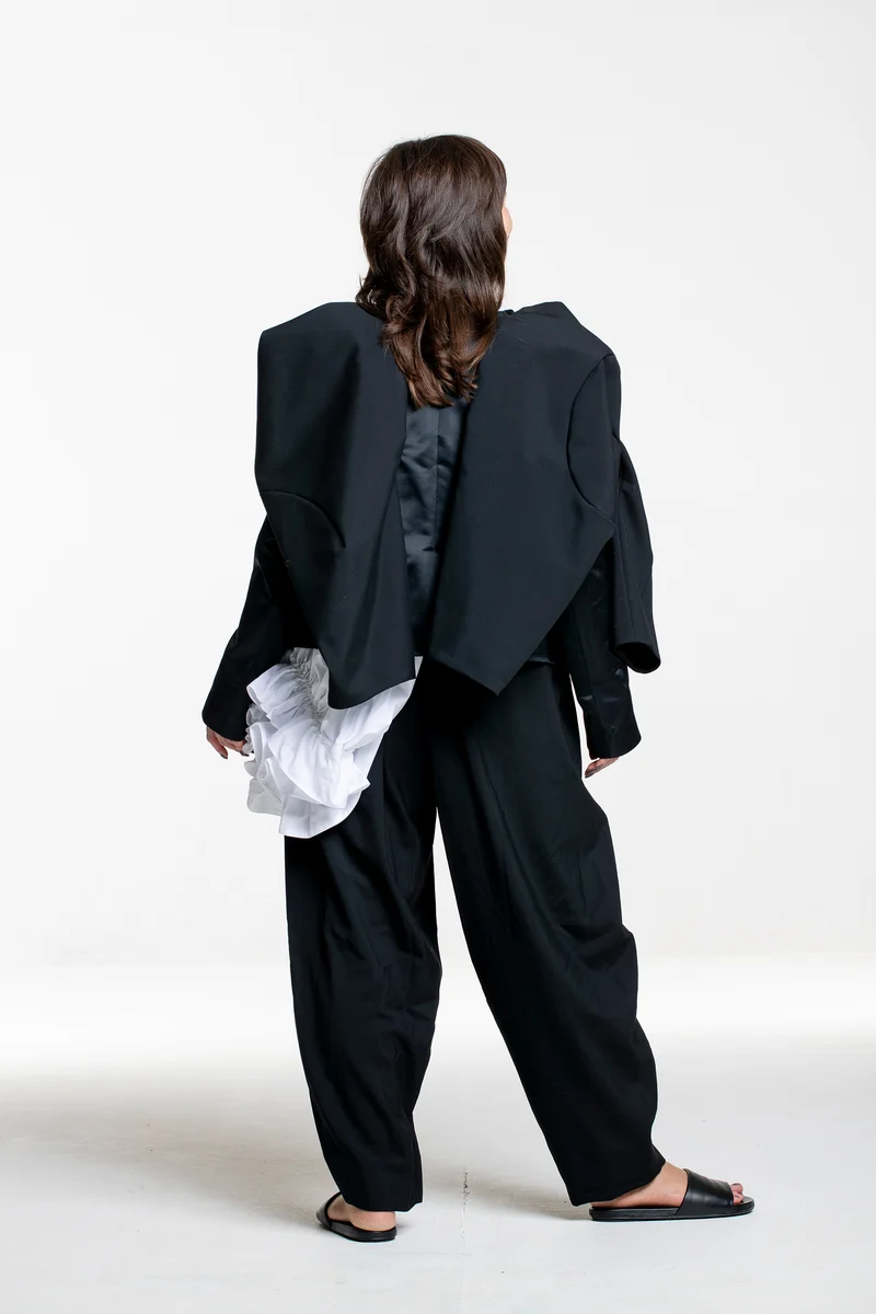 Comme des Garçons Damen Oversized Jacke skulptural schwarz