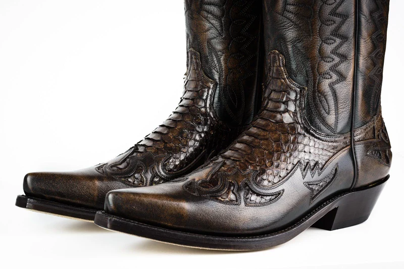 Country- und Western-Cowboystiefel für Herren und Damen von 1935 aus braunem und exotischem braunem Leder
