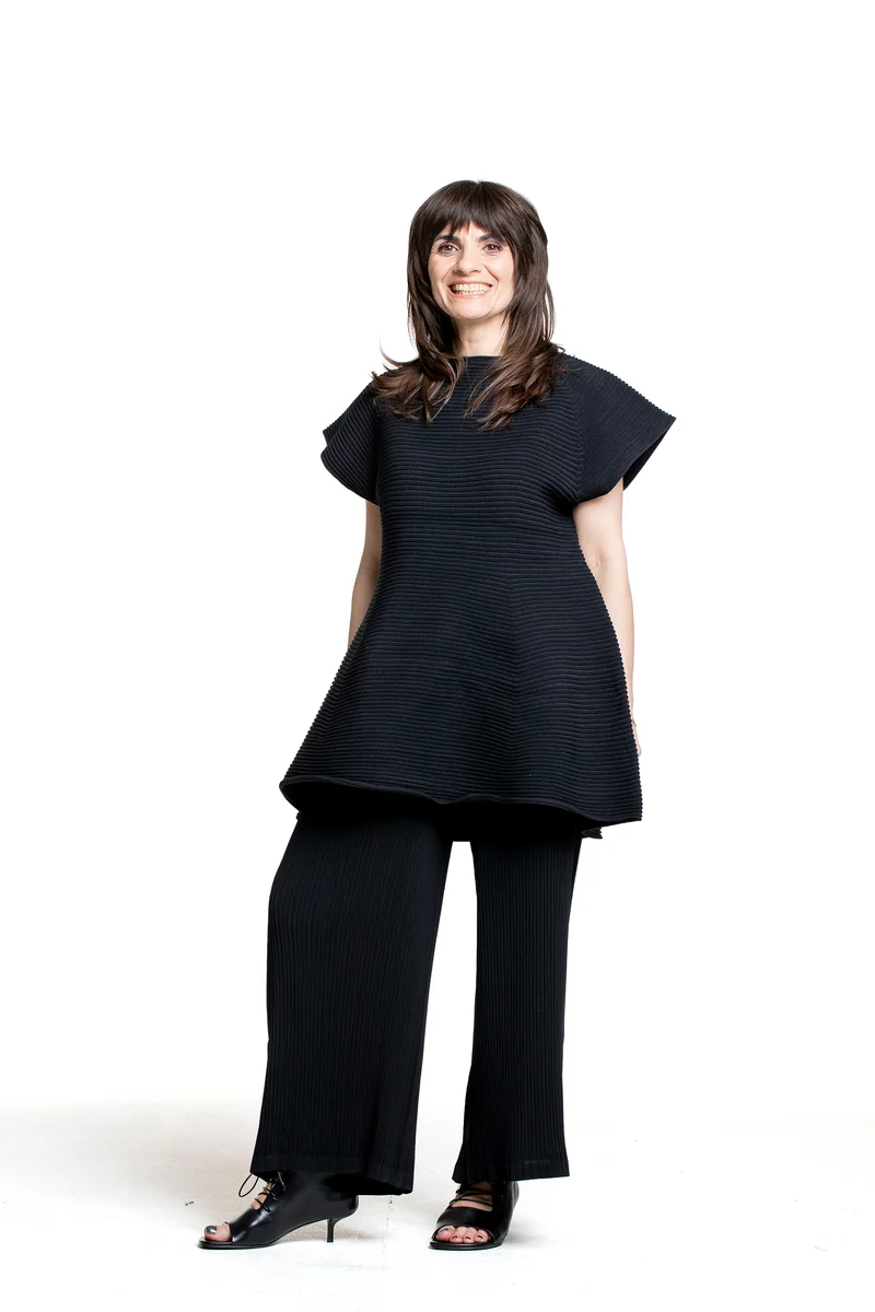 Issey Miyake Damen Avantgarde Top CORRUGATED KNIT schwarz