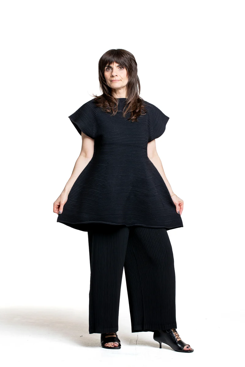 Issey Miyake Damen Avantgarde Top CORRUGATED KNIT schwarz