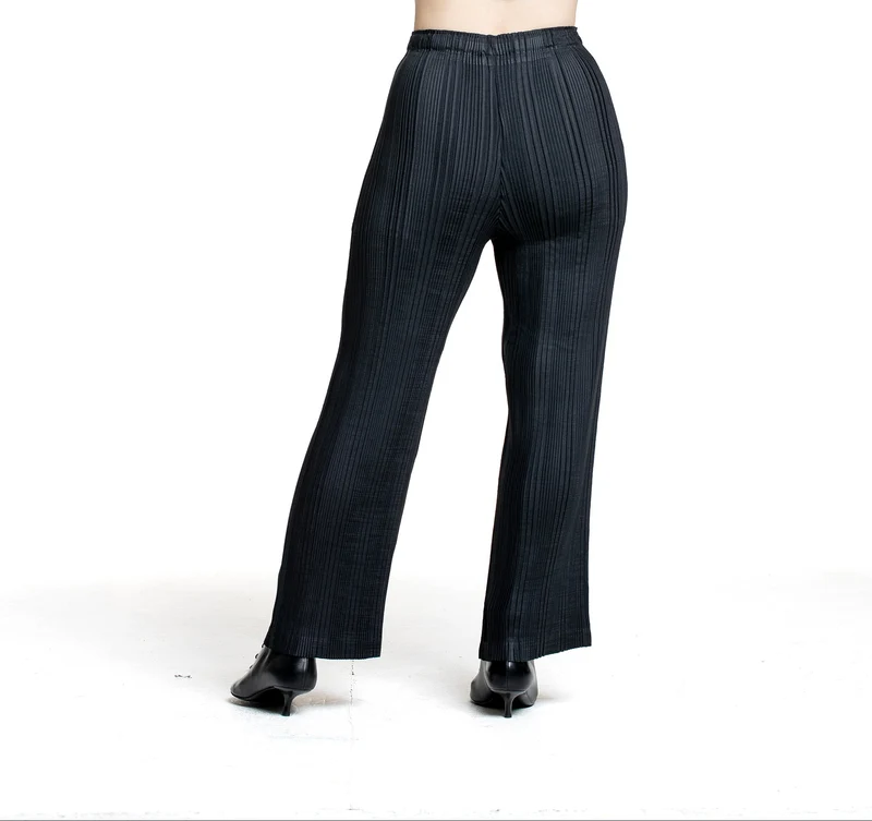 Issey Miyake Damen Plissee Hose LINEN LIKE RIB PLEATS schwarz