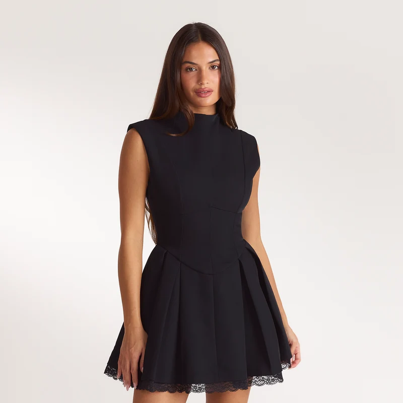 Tailliertes Falten-Minikleid - Schwarz