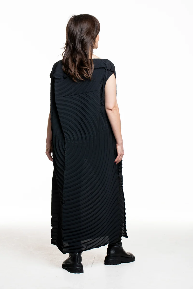 Issey Miyake Damen Plisse Midi Kleid PAPER BAG PLEATS schwarz