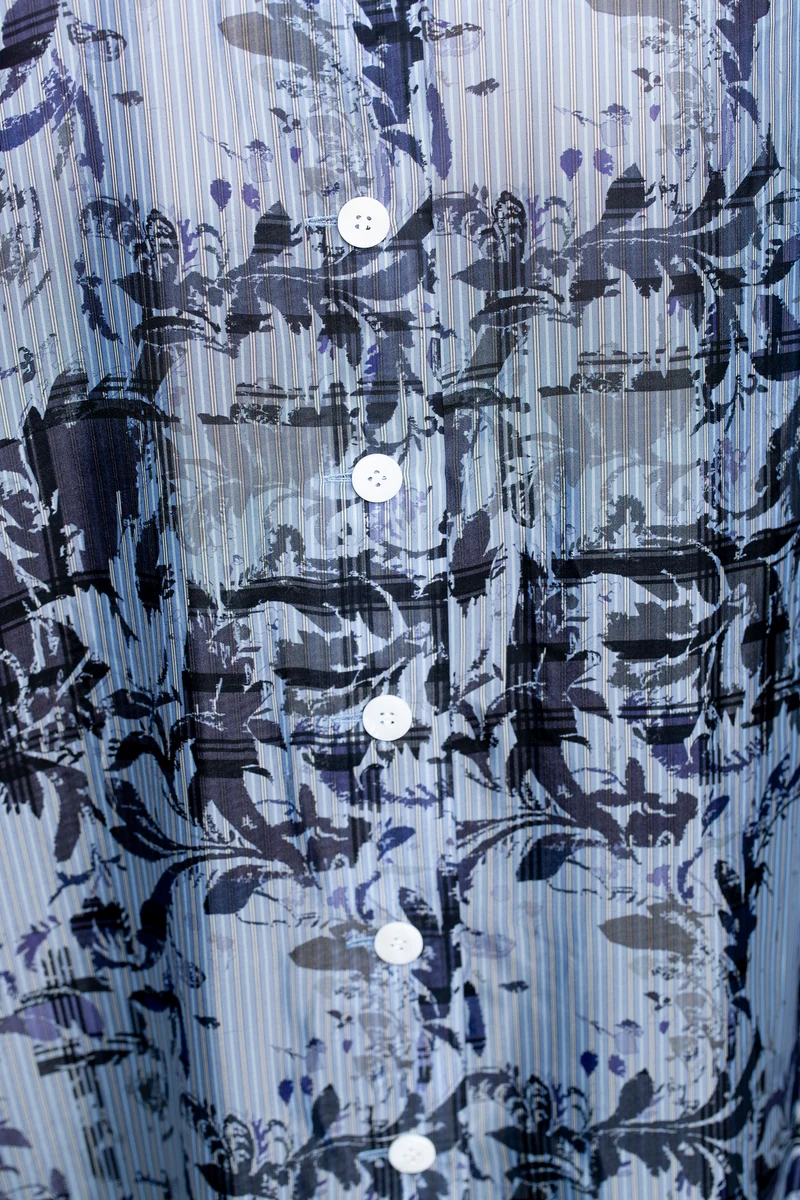 Yohji Yamamoto Damen Hemdbluse mit Print blau