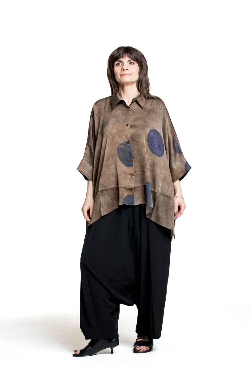 Uma Wang Damen Bluse asymmetrisch mit Punkten braun-blau