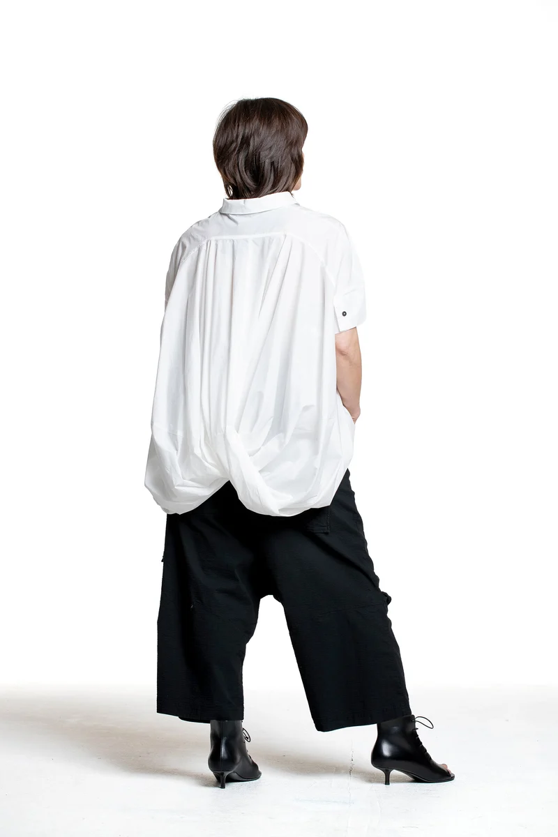 Rundholz Damen Bluse mit drapiertem Rücken weiß