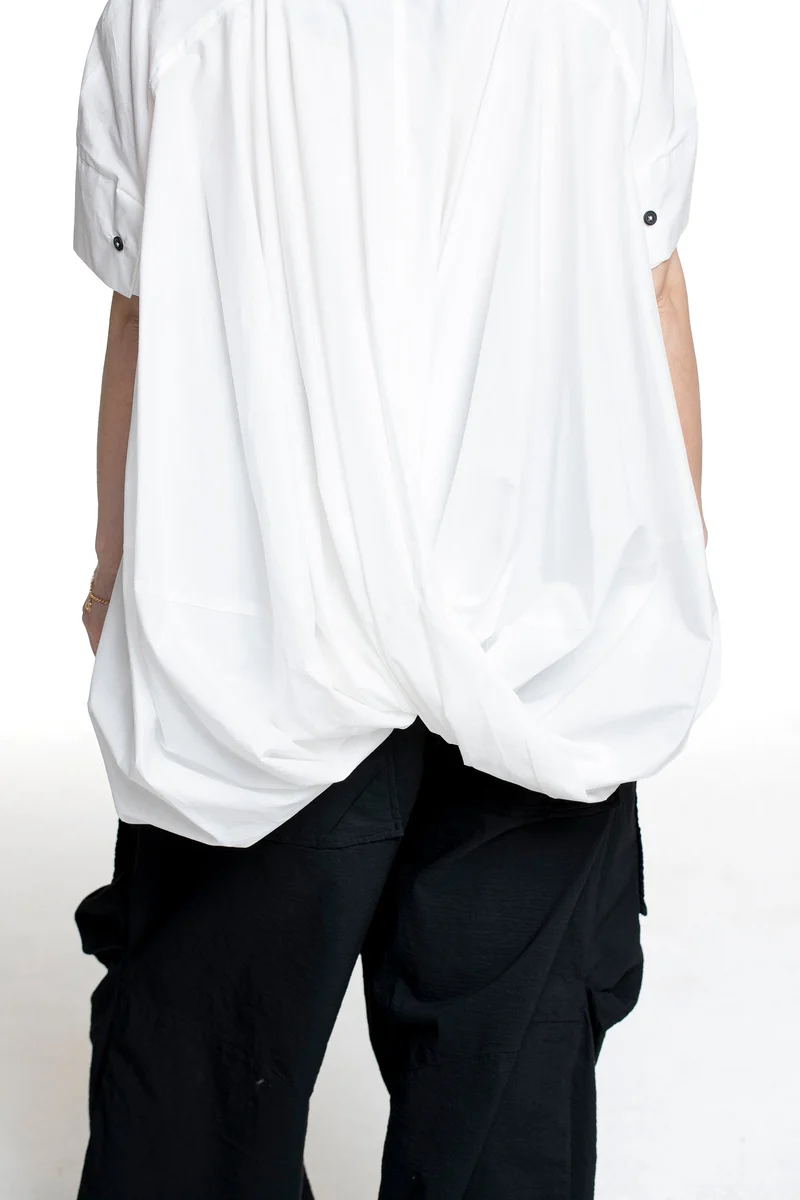 Rundholz Damen Bluse mit drapiertem Rücken weiß