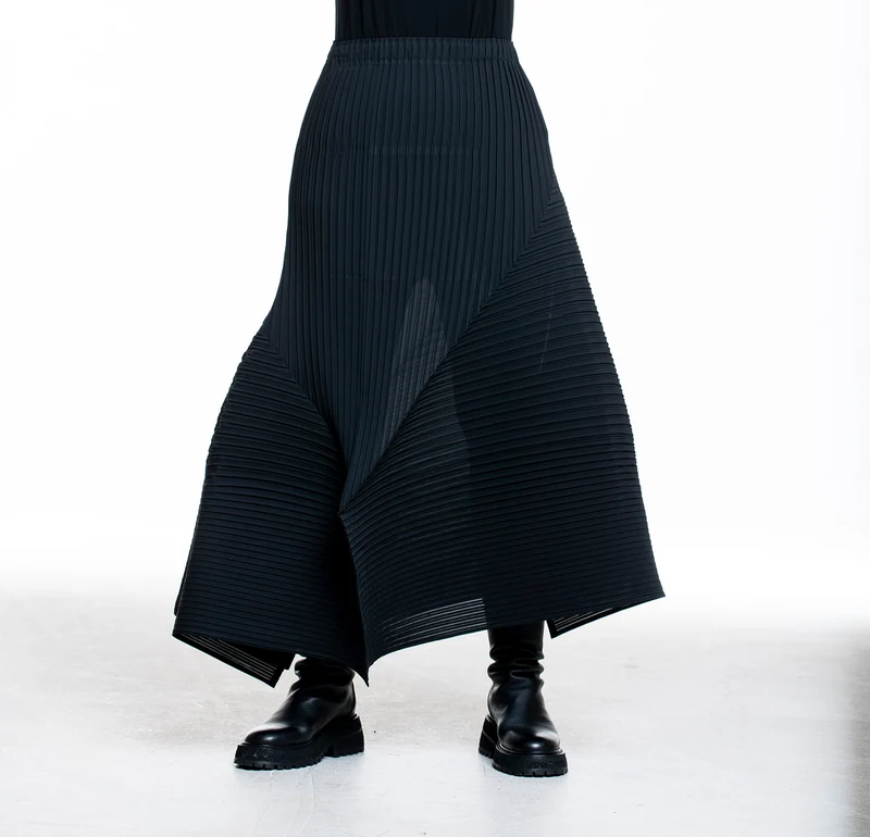 Issey Miyake Damen Plissee Rock FOLD PLEATS schwarz