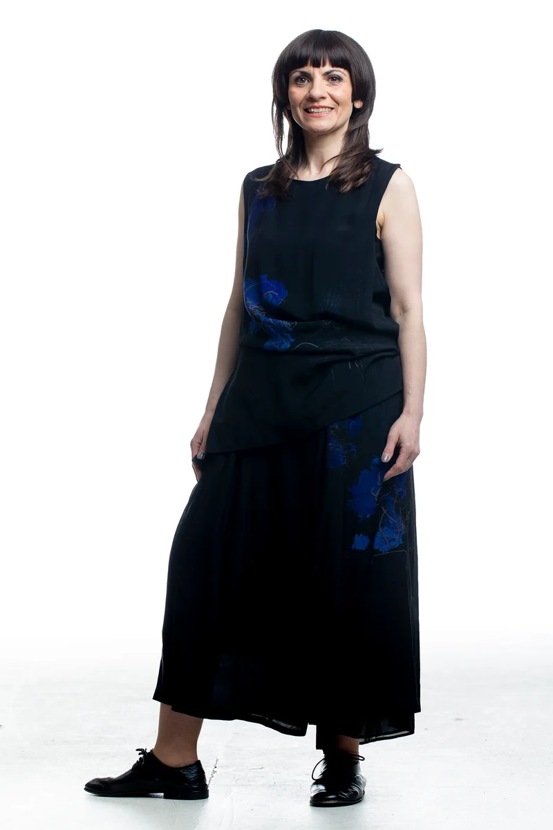 Y's Yohji Yamamoto Damen Top mit abstraktem Print in Schwarz-Blau