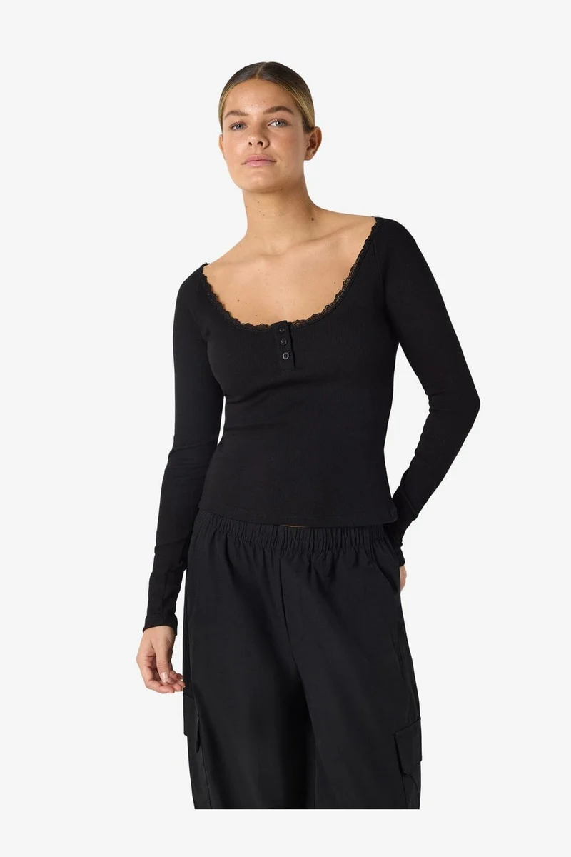 Noisy May - Nmmaya L/S Lace Henley Top - 5024310 Black