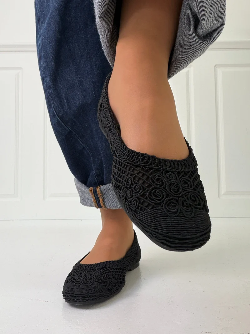 Bloom - Gladiolus Ballet Flats - Black